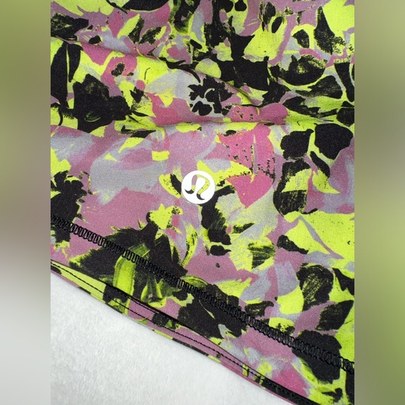 BNWOT LuLuLemon Pace Rival Skirt. Inflected Highlight Yellow/Black. Size 14 Tall - Picture 7 of 9